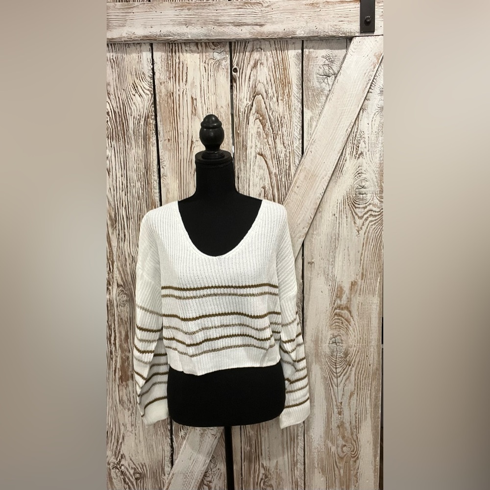 Light summer sweater Size Large